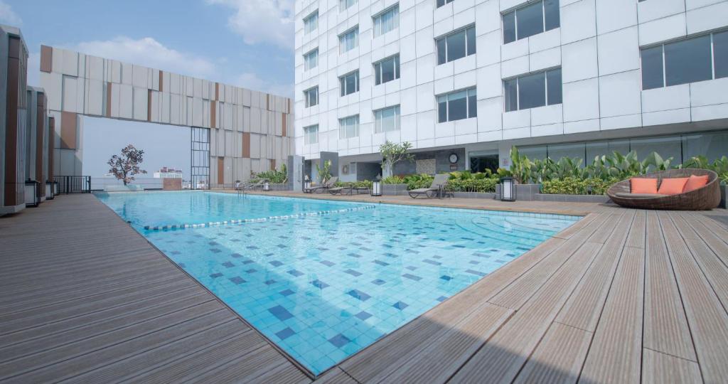 Bazén v ubytování Gumaya Tower Hotel nebo v jeho okolí