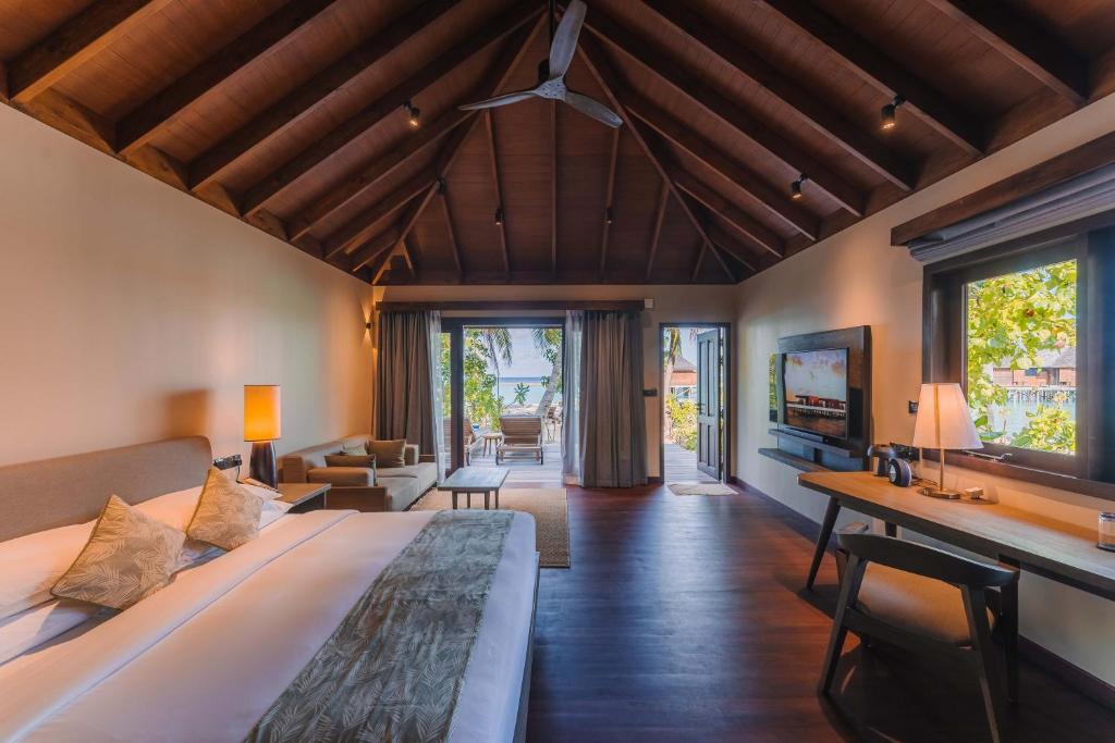 Veligandu Maldives Resort Island - 1