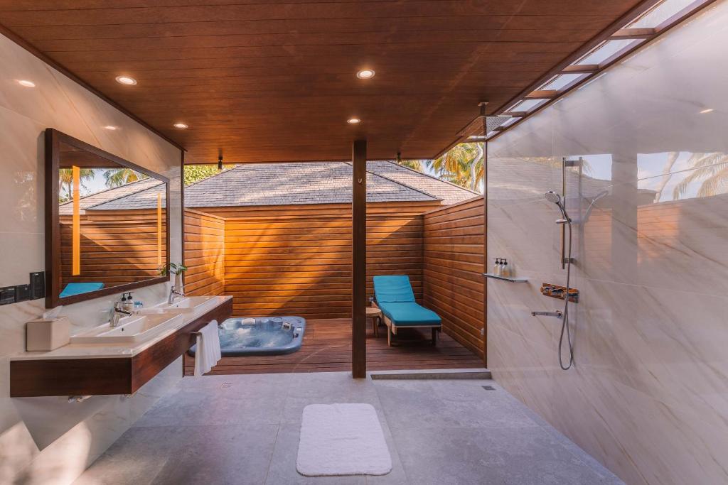 Veligandu Maldives Resort Island - 9