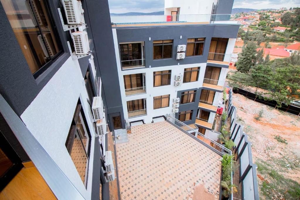 Budova, kde se aparthotel nachází