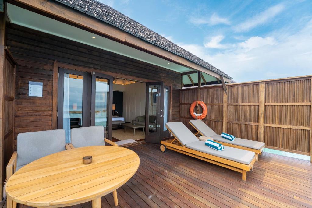 Veligandu Maldives Resort Island - 19