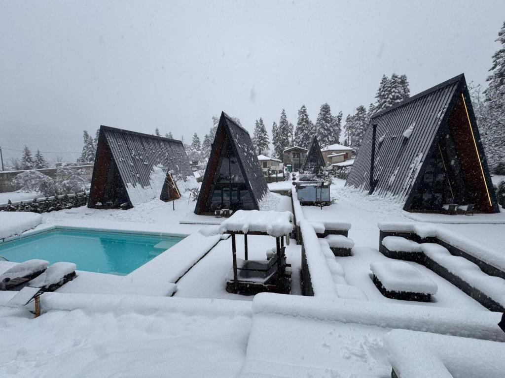 Pavliani4rest - Luxury Cabins semasa musim sejuk