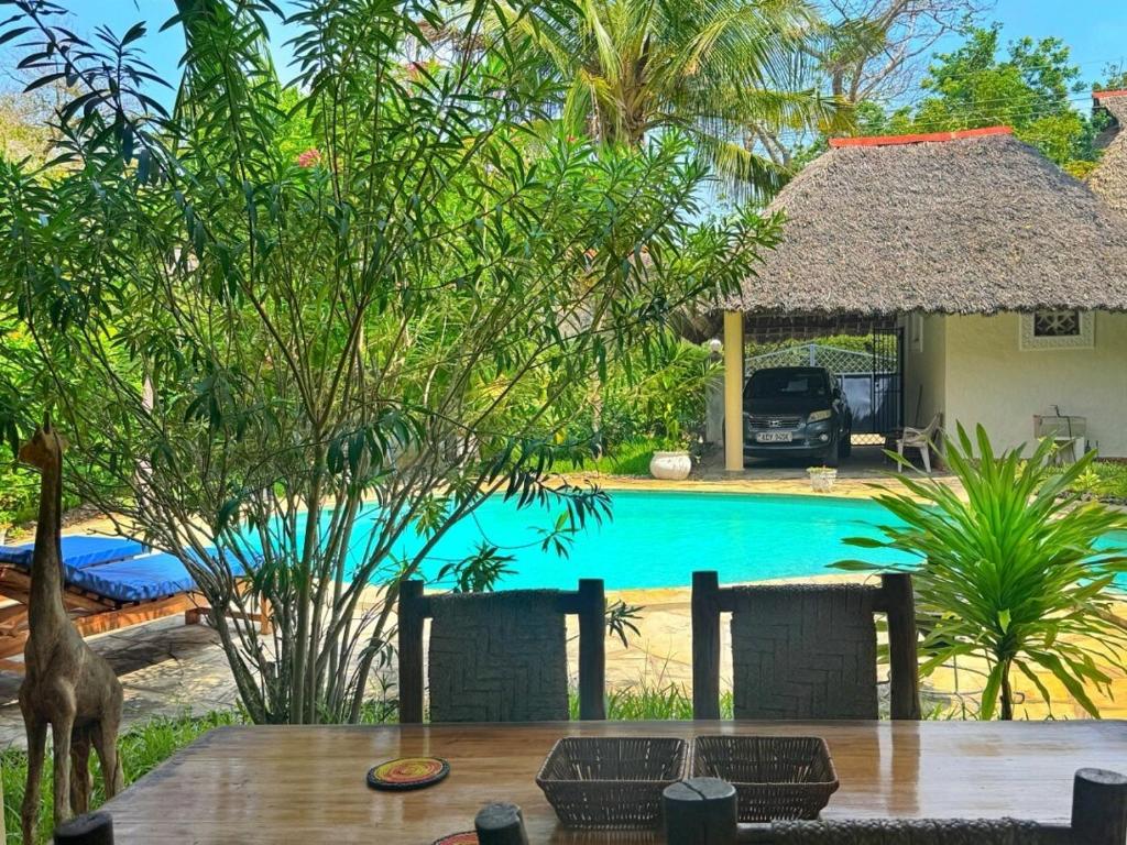 Πισίνα στο ή κοντά στο Villa Maridadi 3 bedrooms with pool