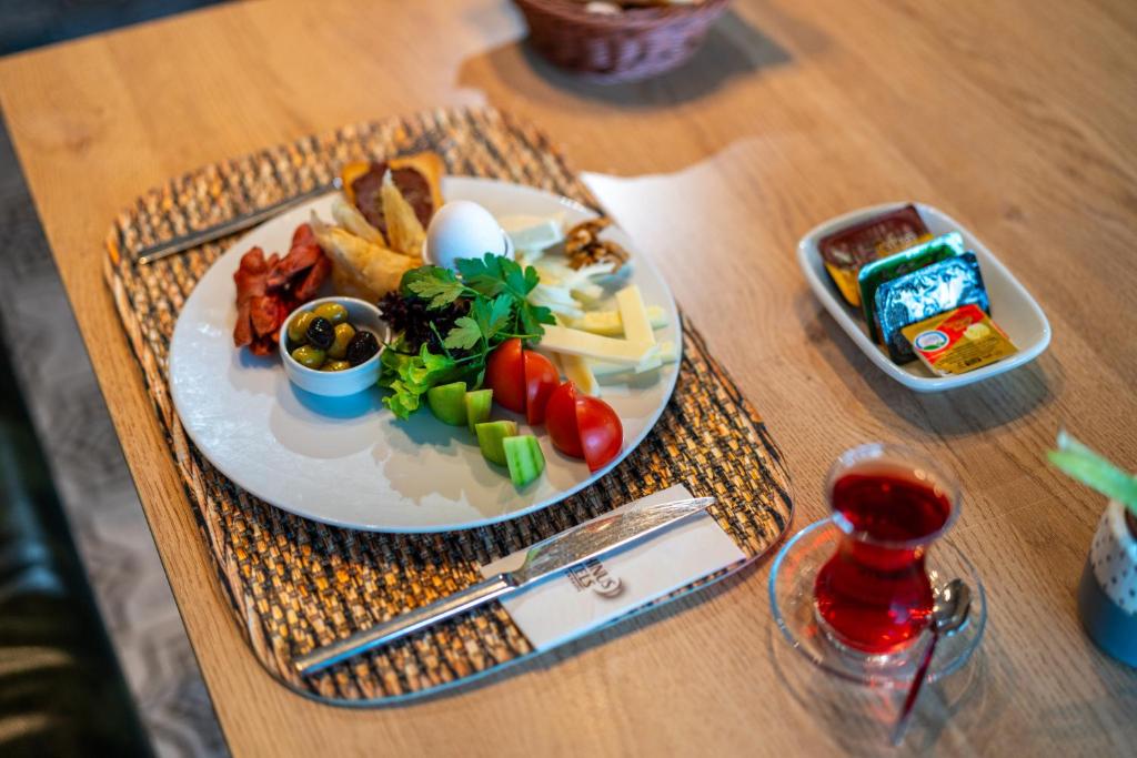 فضای داخلی Echinus Lara Hotel در آنتالیا - تصویر ۳