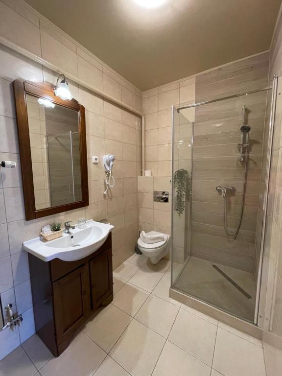 Hotel Karin - Resim 11