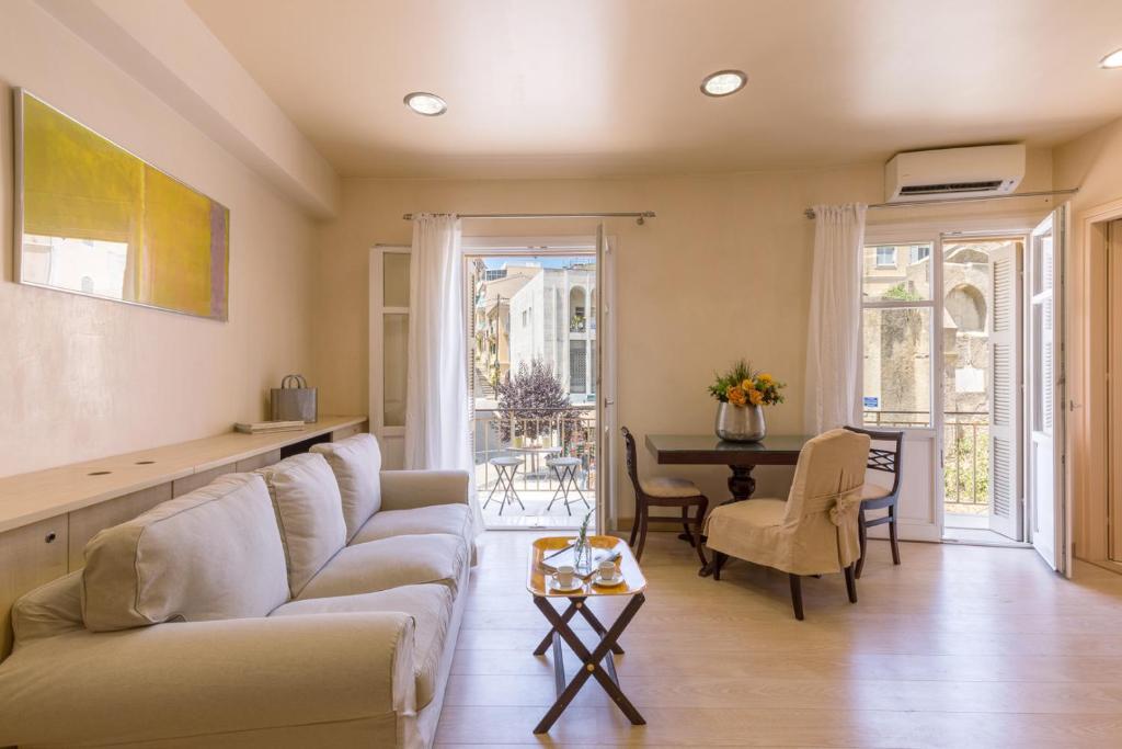 Annunziata Studio by Konnect, Corfu Old Town