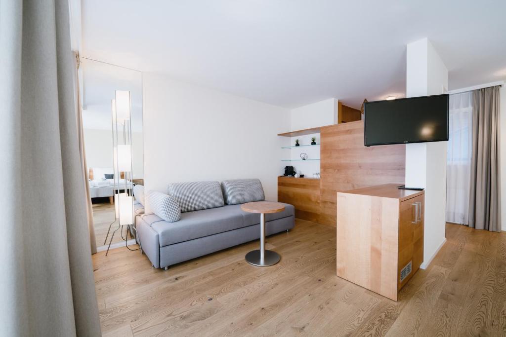 Solbadhotel Sigriswil - Suíte Júnior Com Varanda