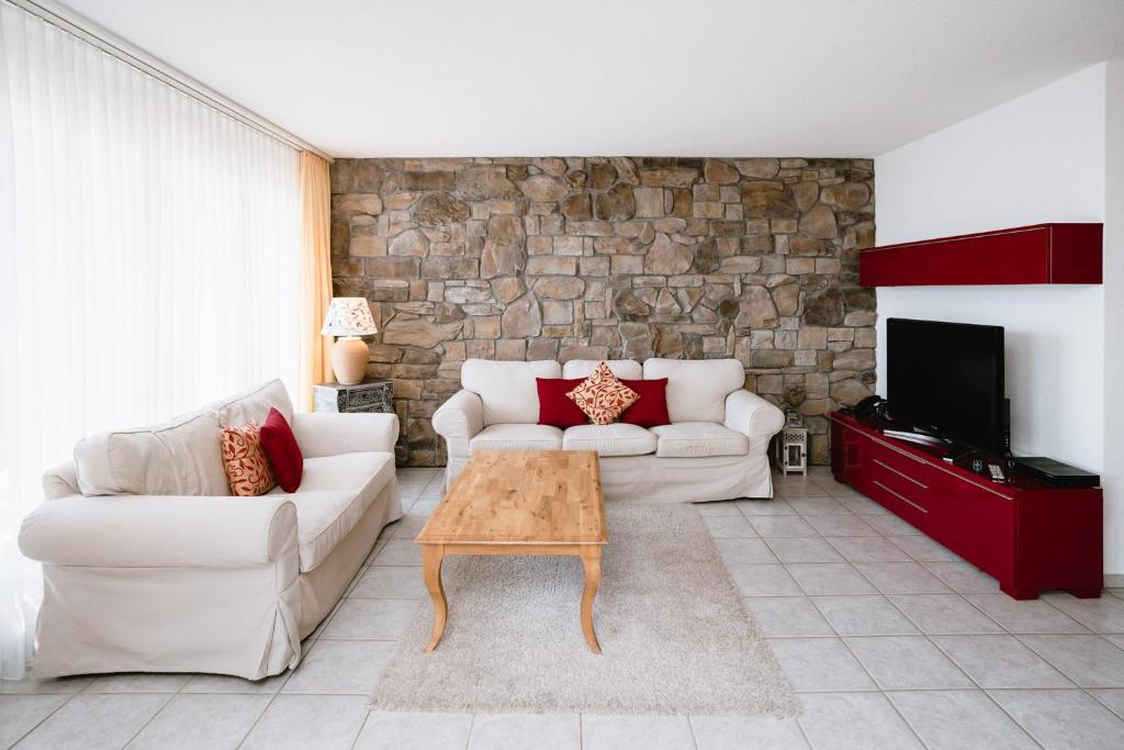 Solbadhotel Sigriswil - Three-Bedroom Apartment With Lake View - Annex