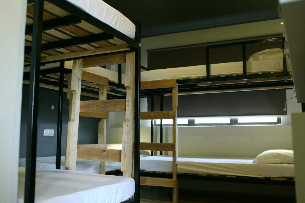 Postel nebo postele na pokoji v ubytování Revopackers Beds and Bunks
