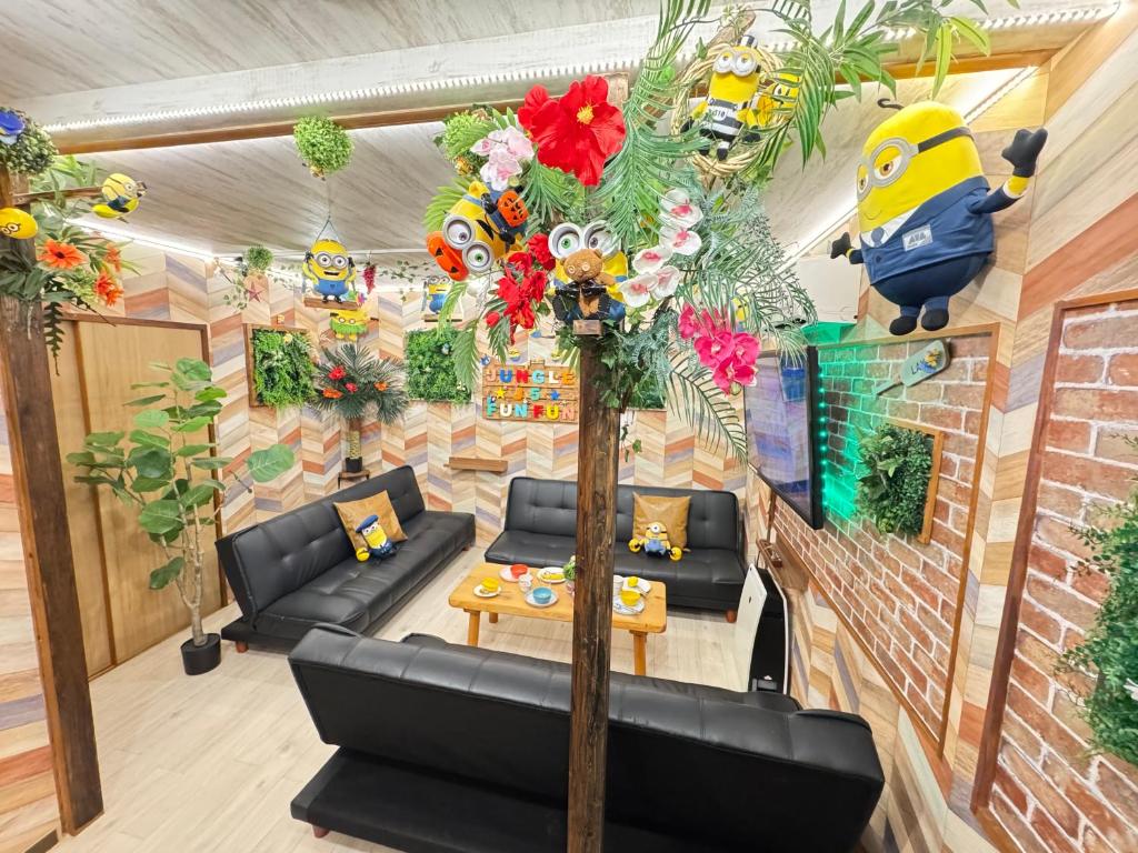 Χώρος καθιστικού στο New open Hotel Jungle fun fun J5 USJ10 minutes