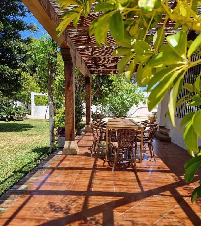 Vonkajšia záhrada v ubytovaní Las Casas de Las Flores