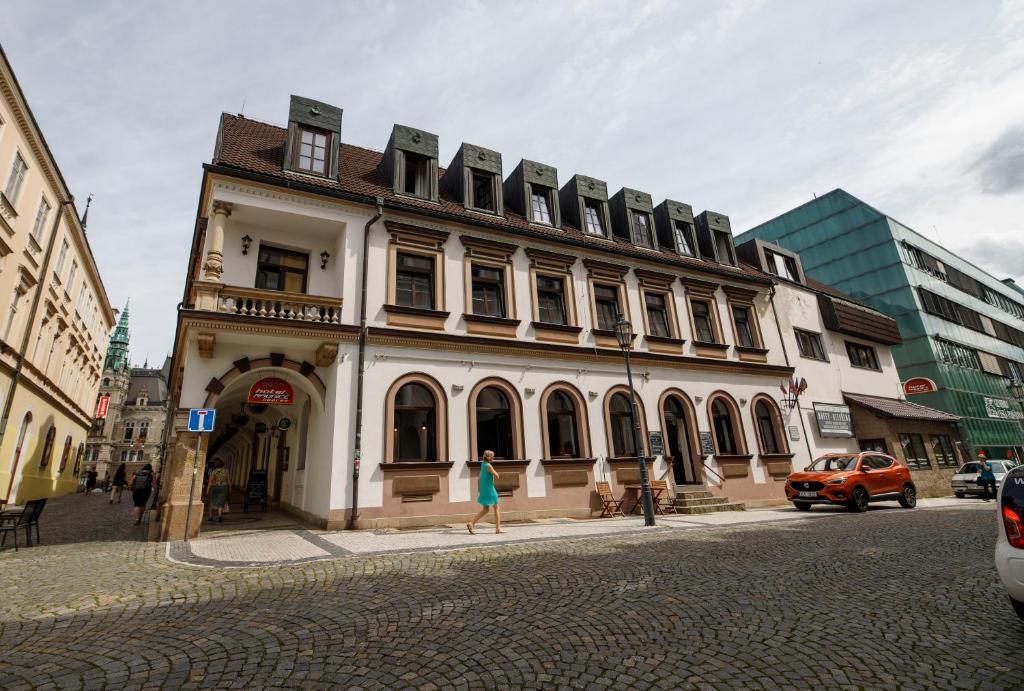 Budynek, w którym mieści się hotel