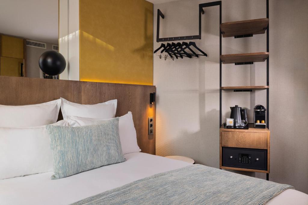 Hôtel Raspail Montparnasse - Resim 37