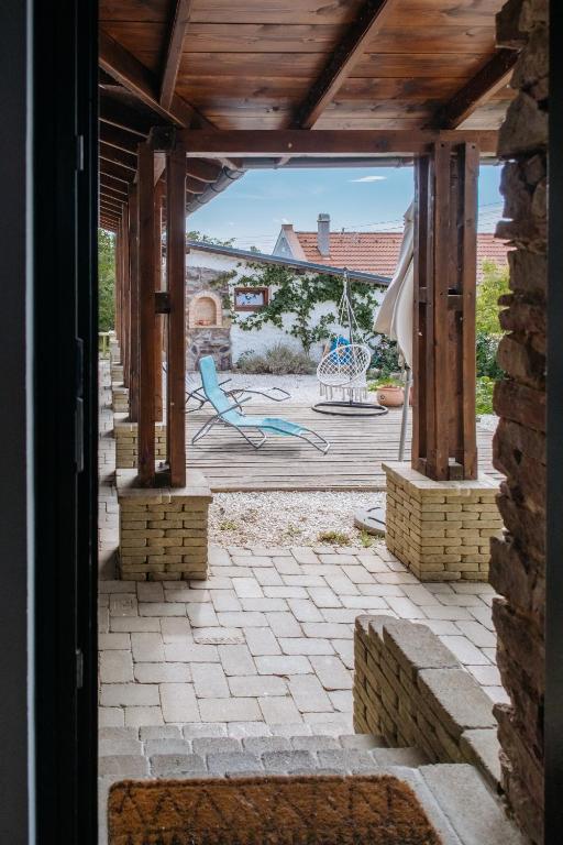 Bazén v ubytování Cselling Udvarház nebo v jeho okolí