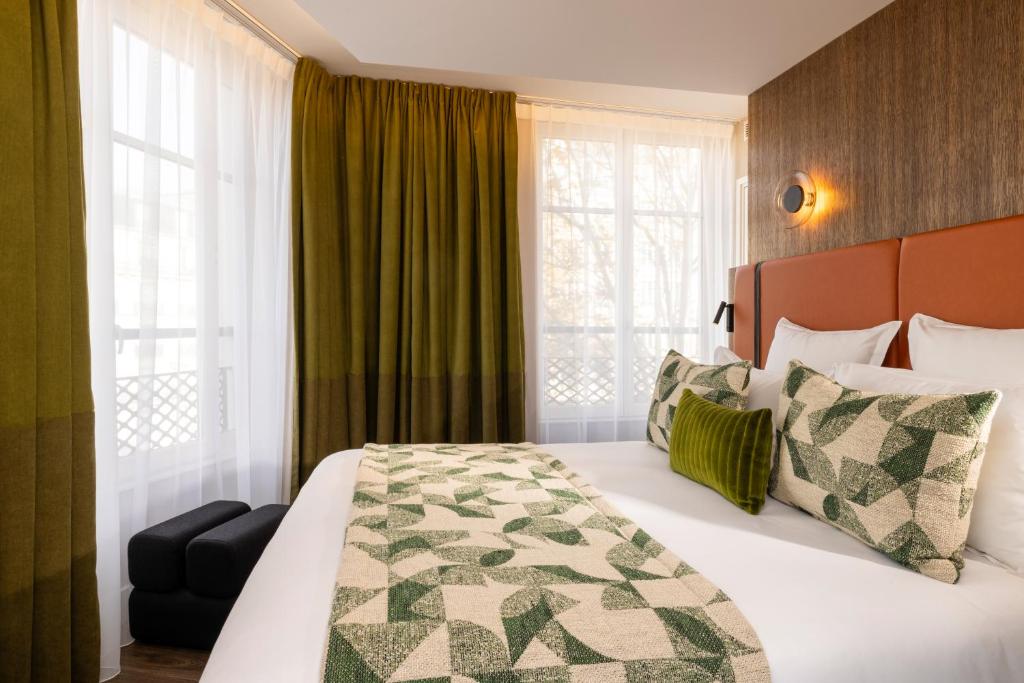 Hôtel Raspail Montparnasse - Resim 44