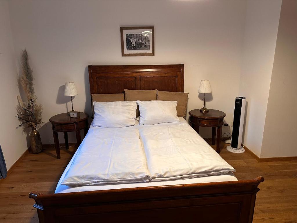 Postel nebo postele na pokoji v ubytování Gasthof Zur Post