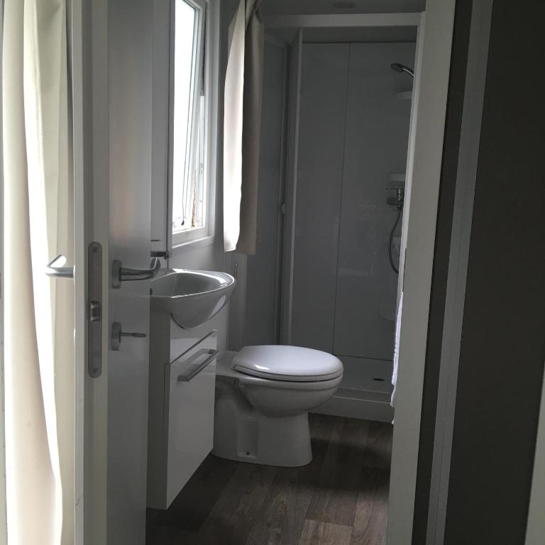 Koupelna v ubytování Camping Denis