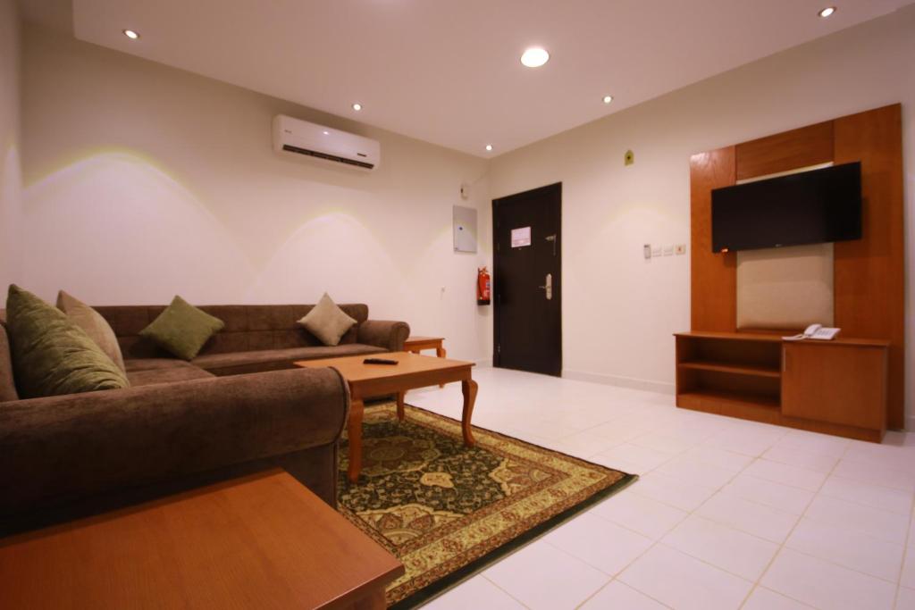 Beautiful Moment Furnished Apartments - Two-Bedroom Apartment