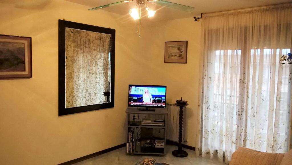 A television and/or entertainment centre at Assisi Casa degli Angeli