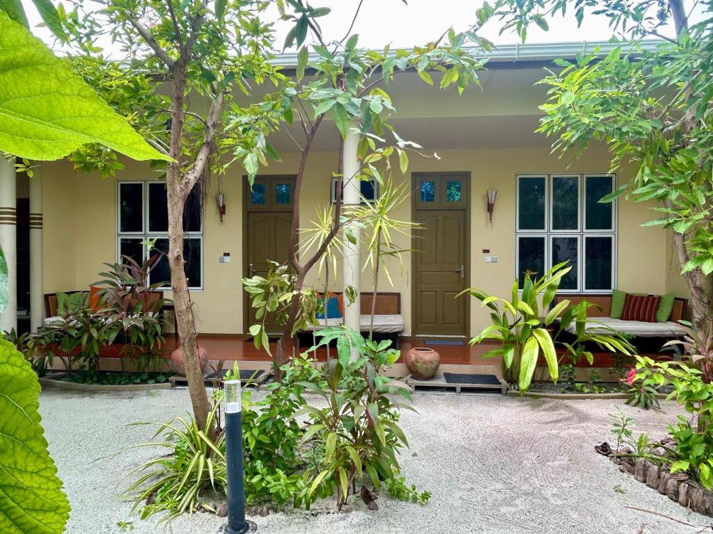 Zahrada ubytování Dhangethi Retreat