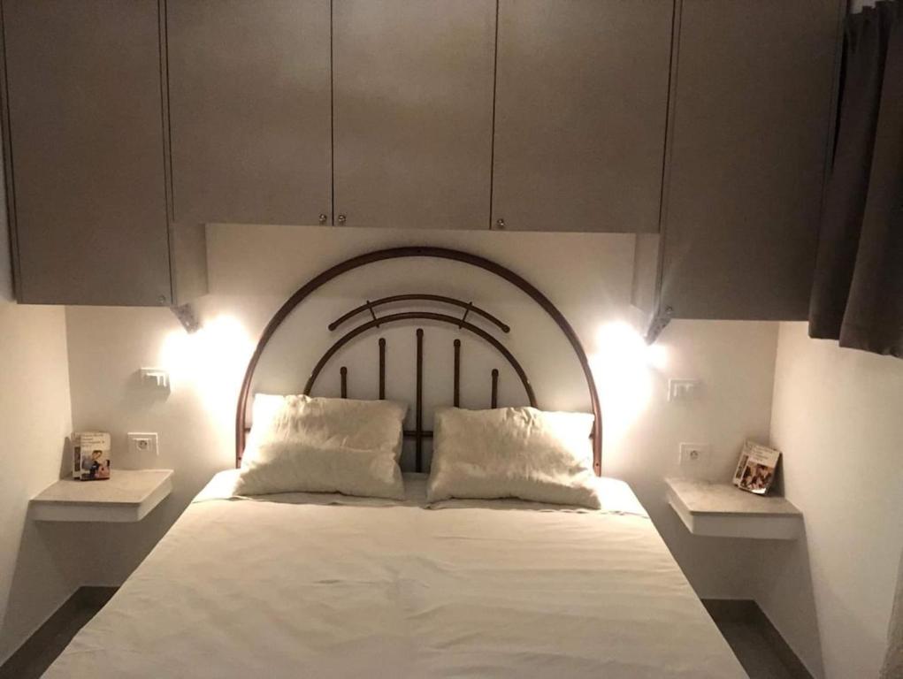 Postel nebo postele na pokoji v ubytování Bungalow Carthage pool access