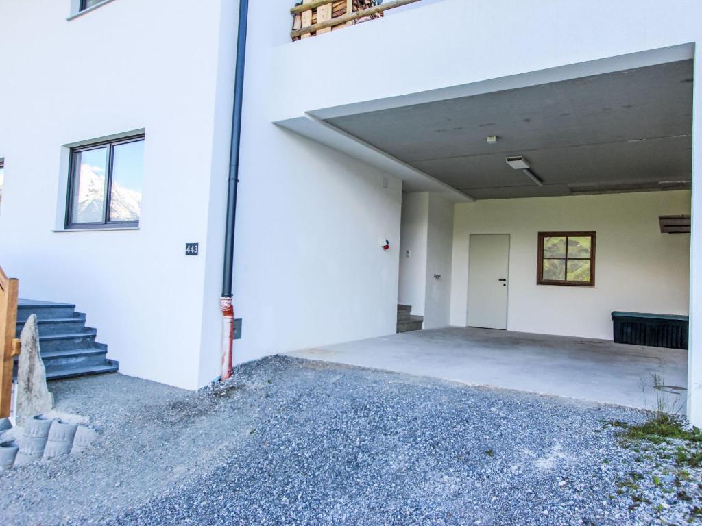 Budova, v ktorej sa apartmán nachádza