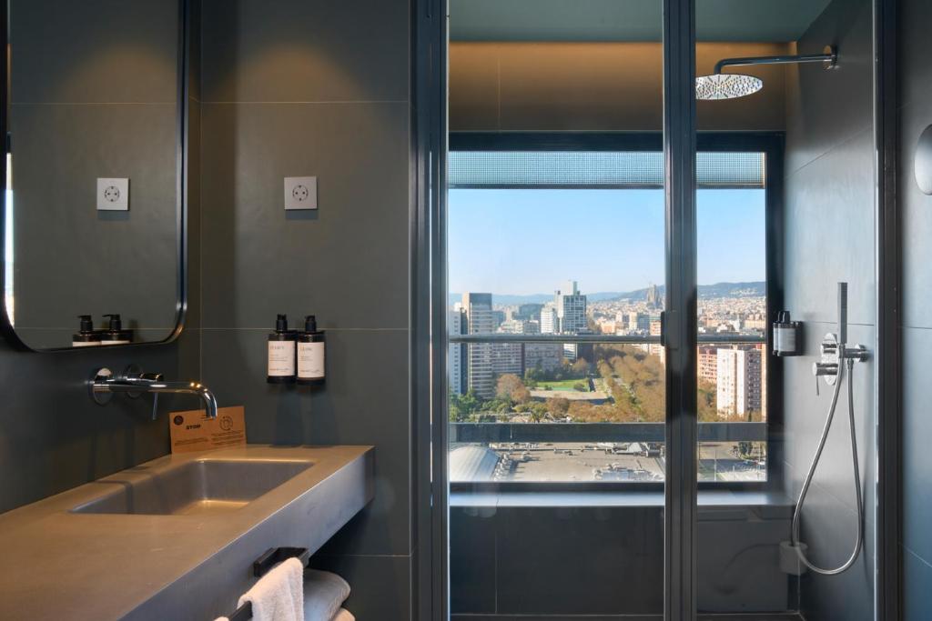 Barcelona Princess - Resim 21