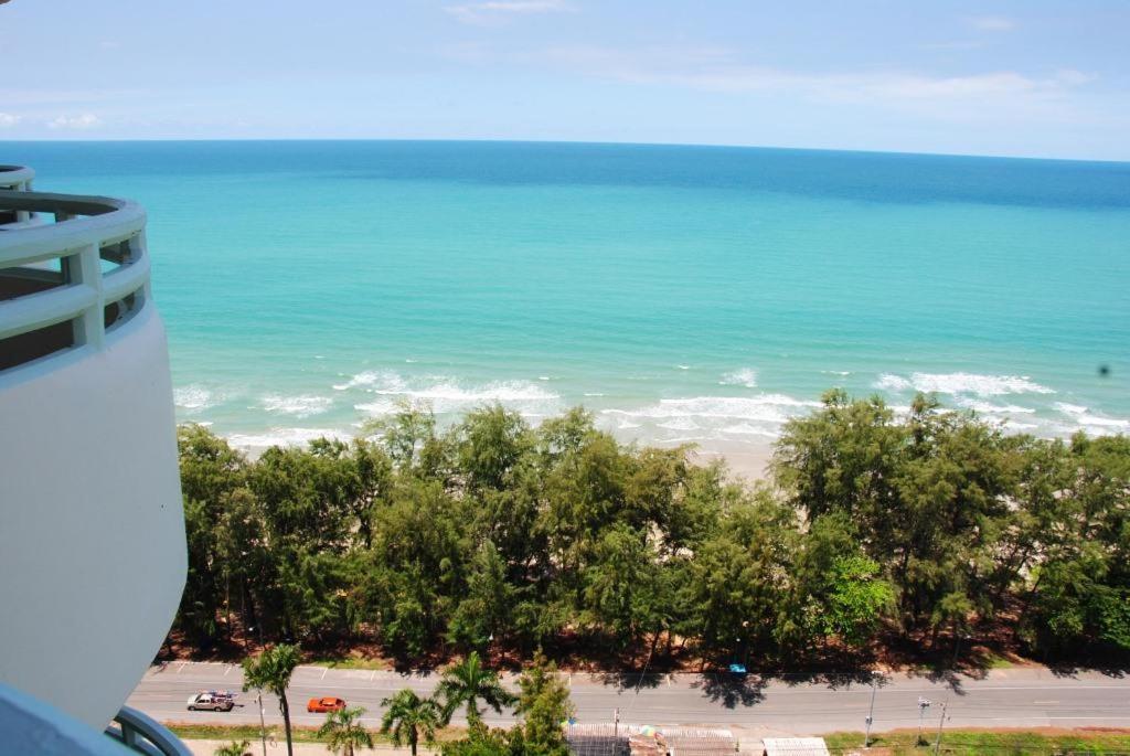 VIP Condochain Rayong - Apartment With Sea View