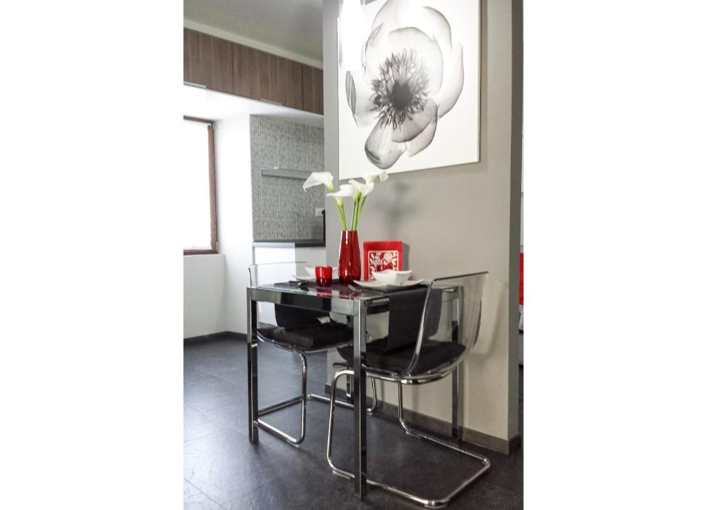 Zdjęcie z galerii obiektu Appartamento Elegante w mieście Cannero Riviera