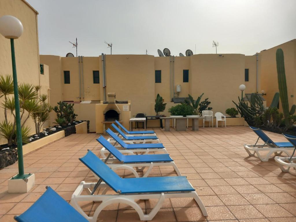 The swimming pool at or close to Castillo Mar
