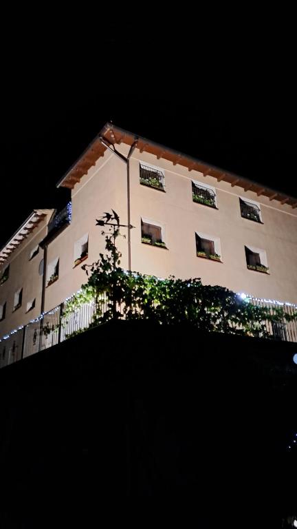 Budova, kde se aparthotel nachází