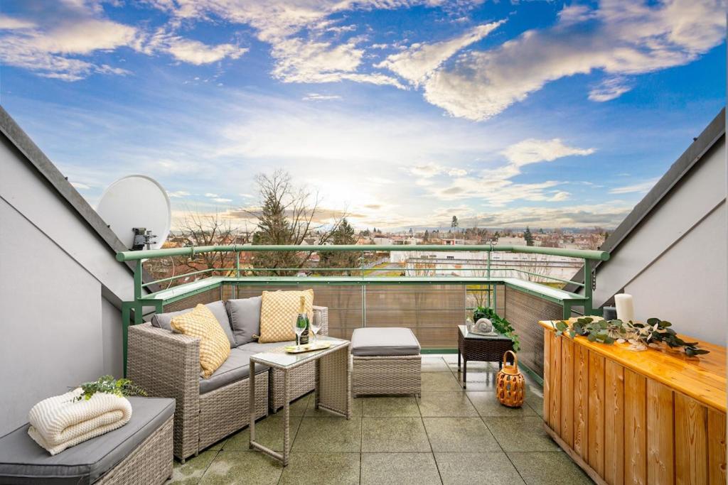 Balkón nebo terasa v ubytování Spacious Budweis Nature Apartment