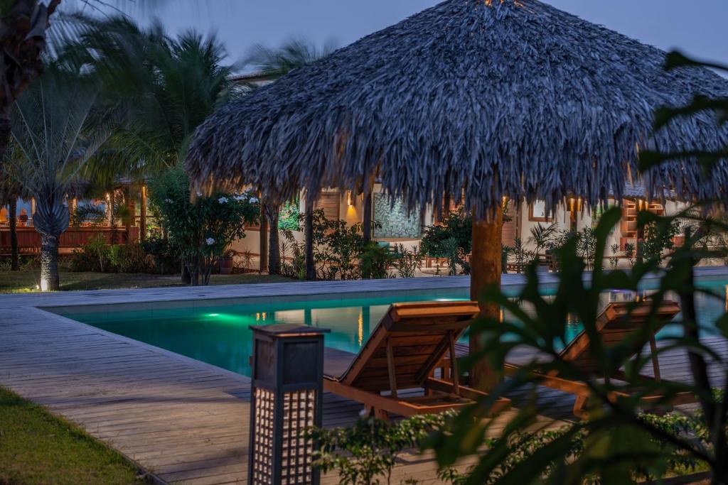 Bazén v ubytování Vila Selvagem Hotel Contemporaneo nebo v jeho okolí