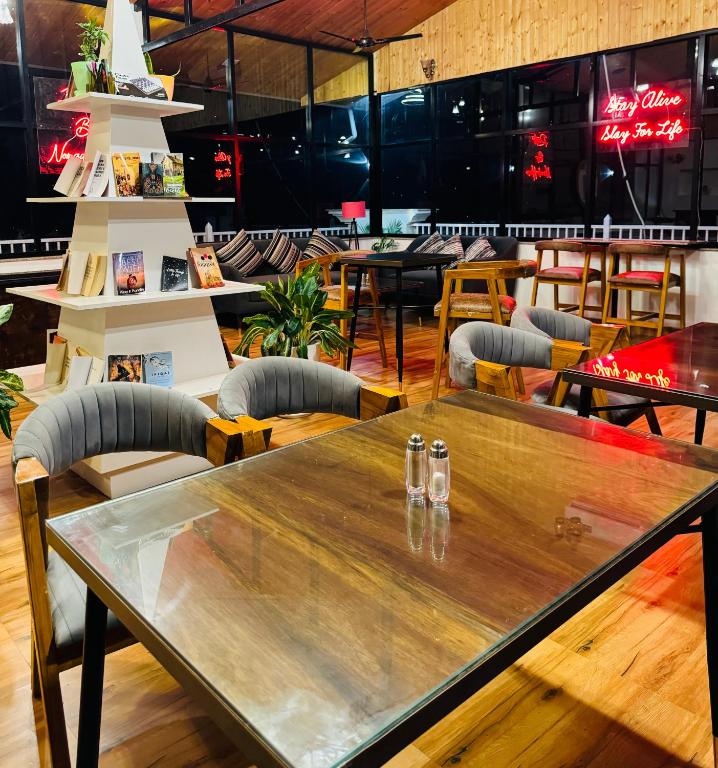Restaurace v ubytování Rootz