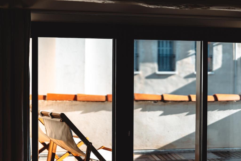 Maison Galante au Vieux Port - Resim 8