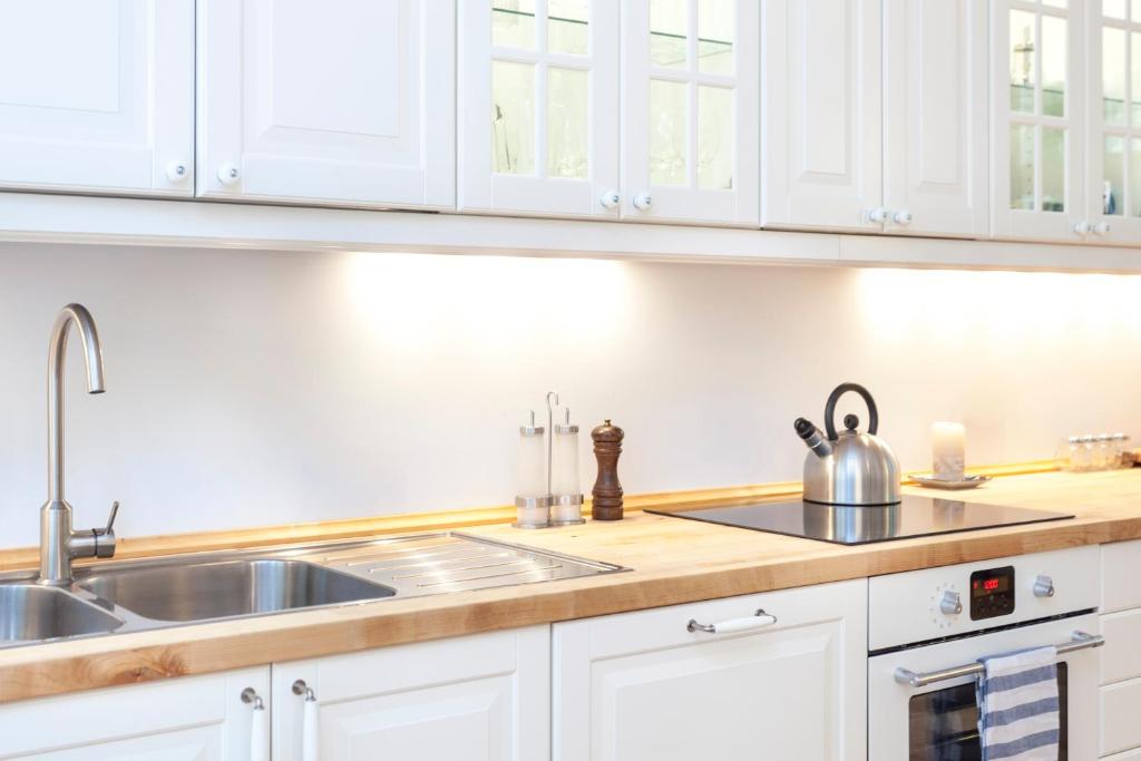 Lofty Torstr Apartments, 4 unique units from 1-3 bedrooms in Mitte, ideal for families & groups, from 2 up to 8 Guests - 17