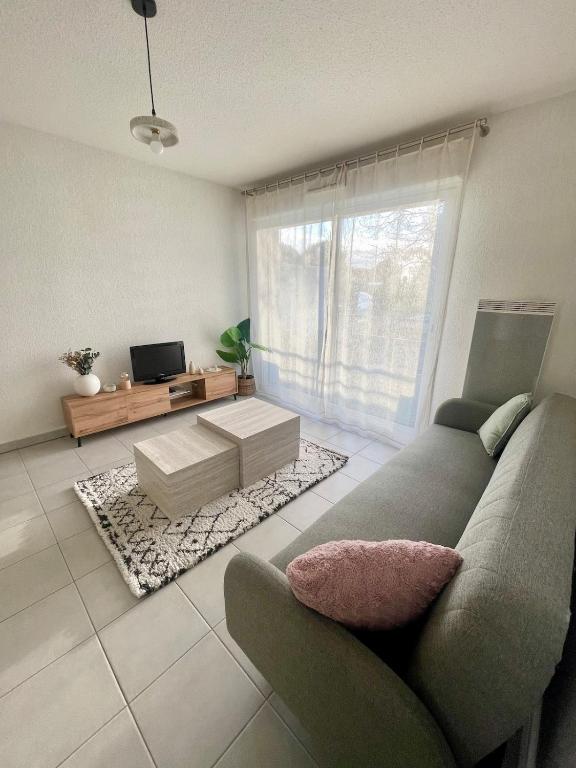 Photo de la galerie de l'établissement Appartement cosy avec balcon, à Mont-de-Marsan