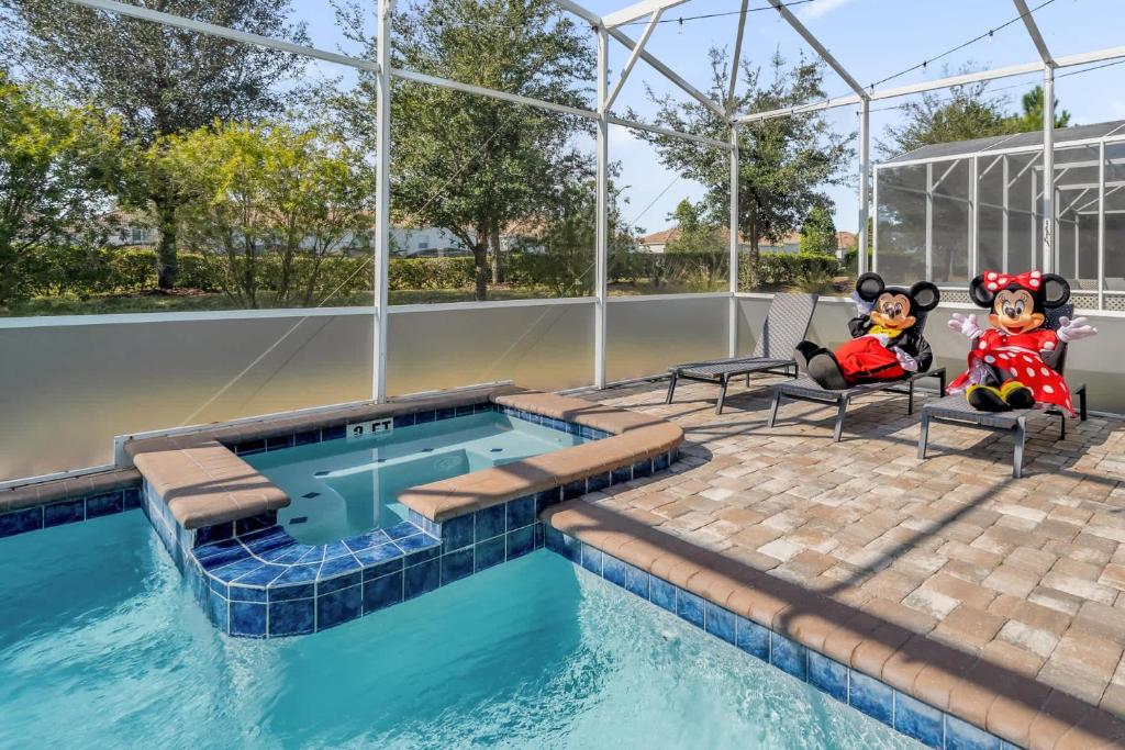 Bazén v ubytování Upstay 9BR Villa w Pool & Cinema - Epic Universe nebo v jeho okolí
