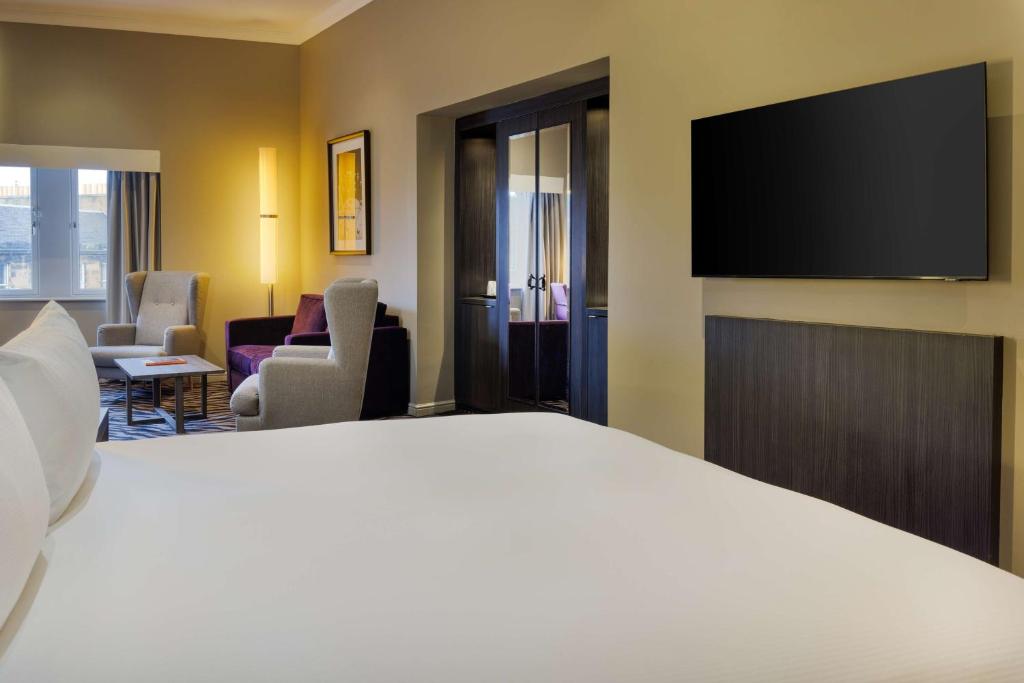 Doubletree by Hilton Edinburgh City Centre - Resim 43