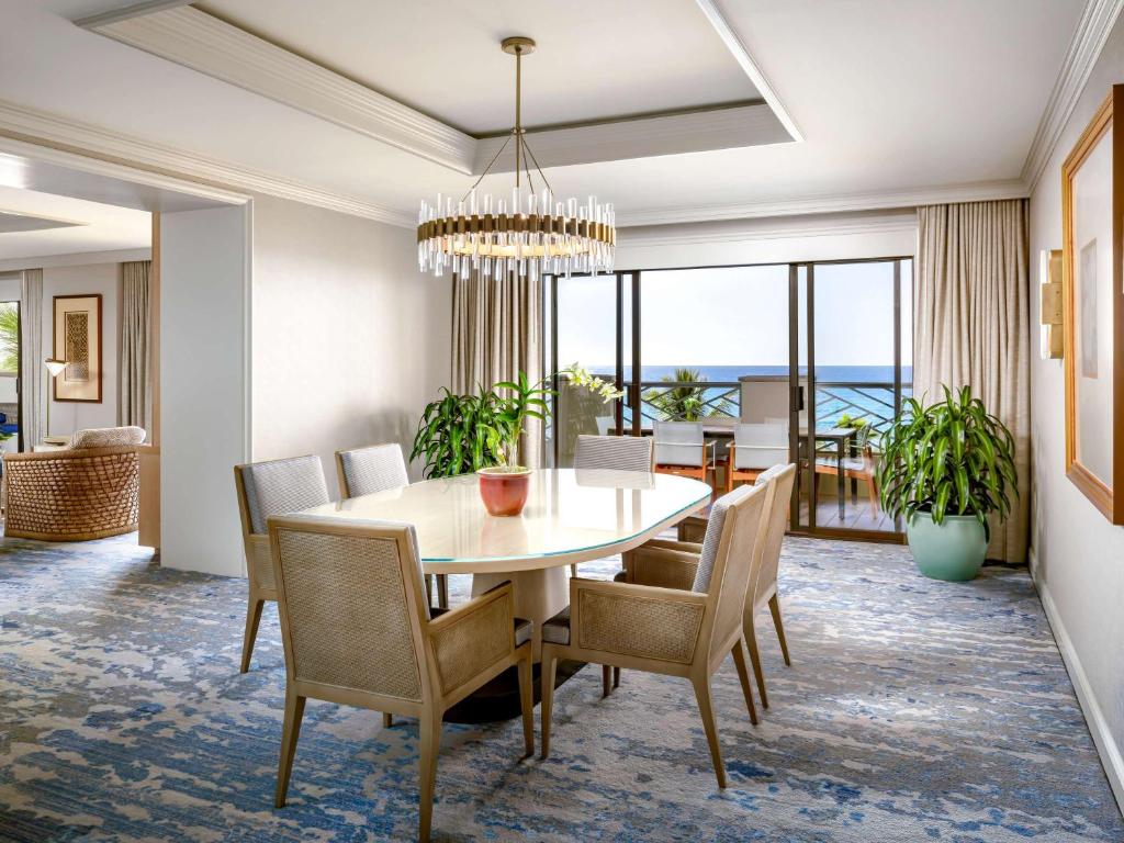 Posezení v ubytování Fairmont Orchid