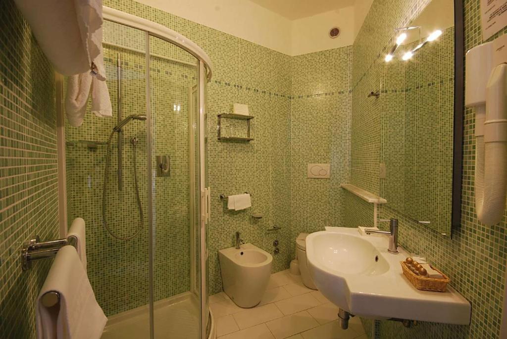 Koupelna v ubytování Hotel Bellevue, Sure Hotel Collection by Best Western