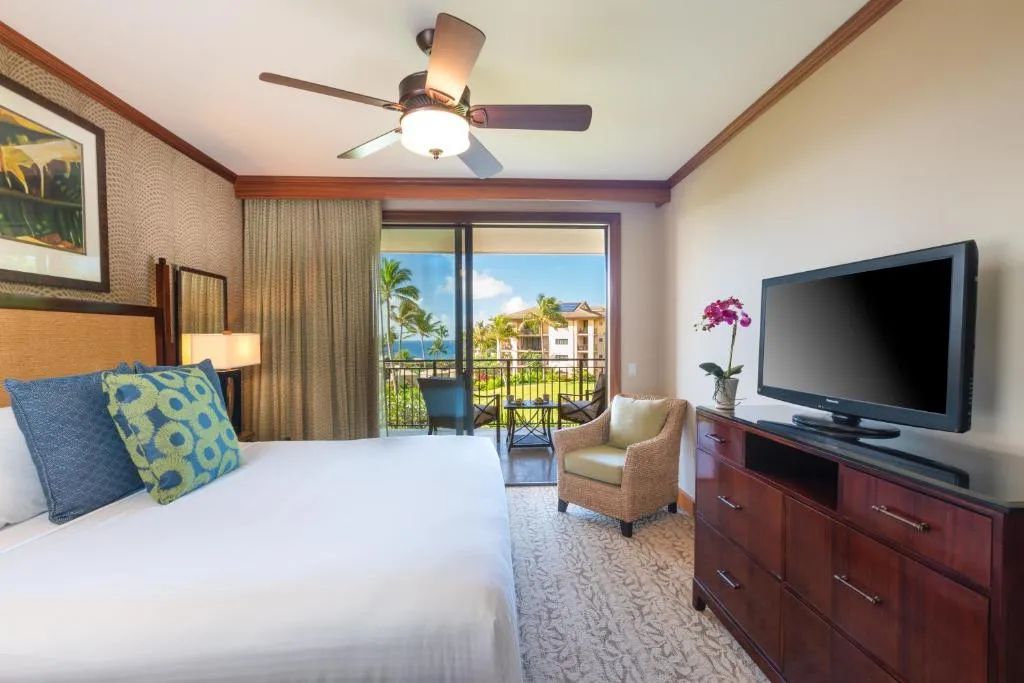 Two-Bedroom Villa with Island View and Balcony - Mobility/Hearing Accessible with Tub