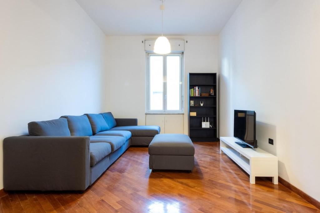 Stylish Brera Apartment