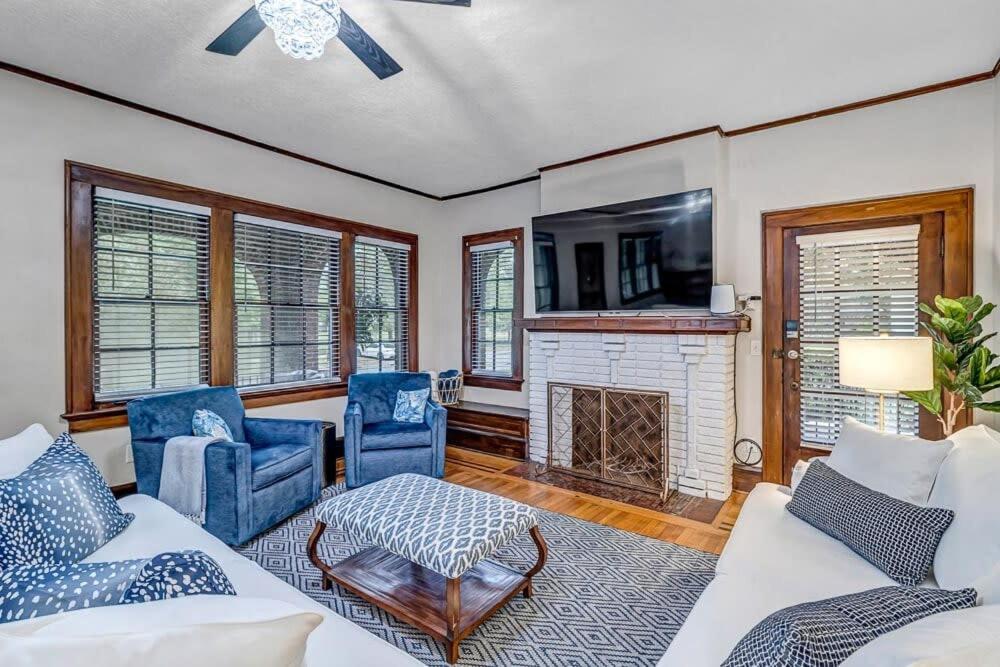 Elegant Mansion on Park in Historic Avondale - Maison De Vacances