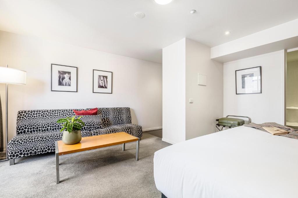 Punthill Apartment Hotel - Little Bourke - Resim 7