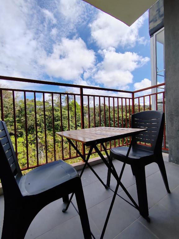 Balkón nebo terasa v ubytování MujiStyle Brinchang Emerald Apartment Cameron 8 guests 2 car park 3bedrooms