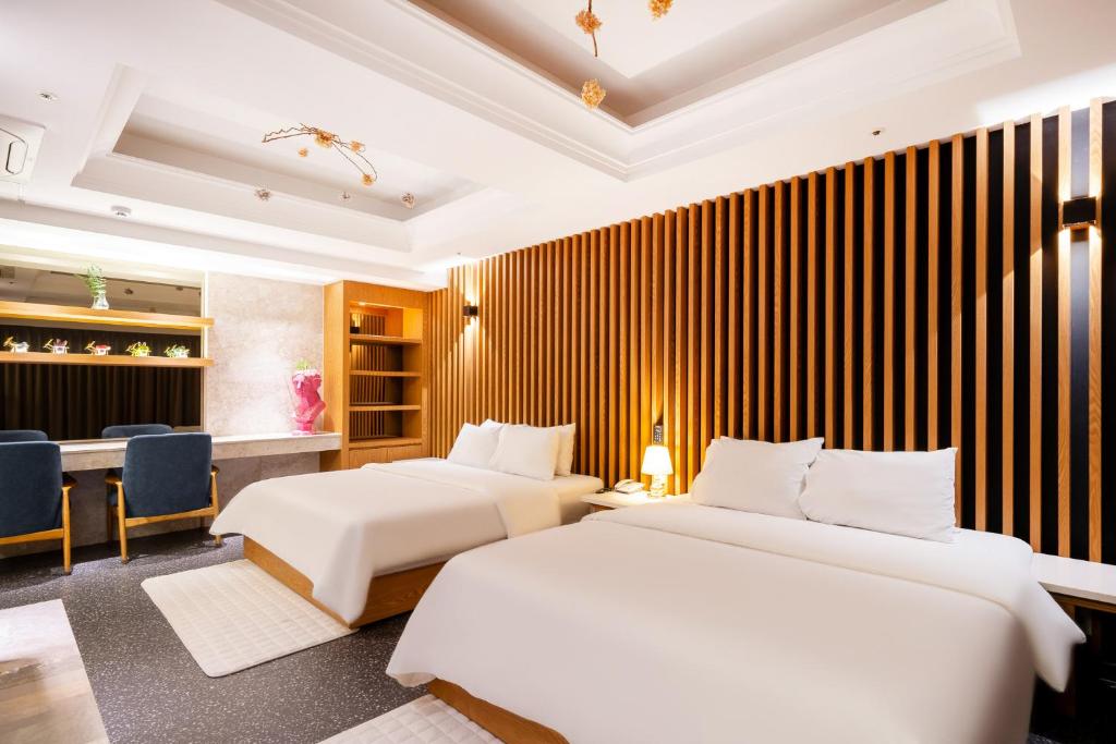 Postel nebo postele na pokoji v ubytování Hotel Artheim