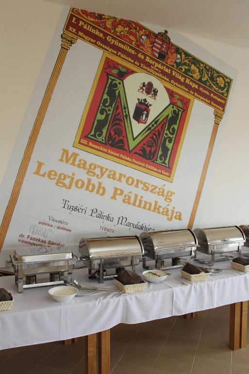 Certifikát, hodnocení, plakát nebo jiný dokument vystavený v ubytování Tuzséri Pálinka Tanya