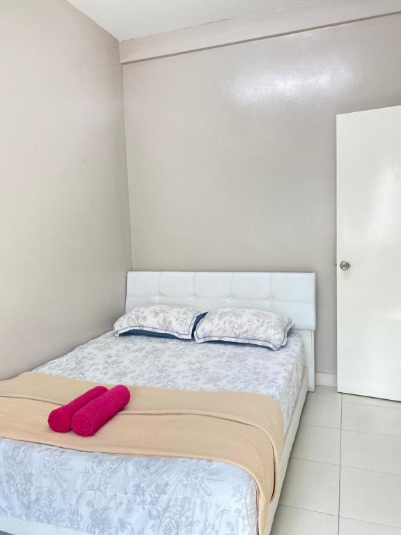 Postel nebo postele na pokoji v ubytování Homestay Aalaiya Bertam Kepala Batas - Fully Aircond