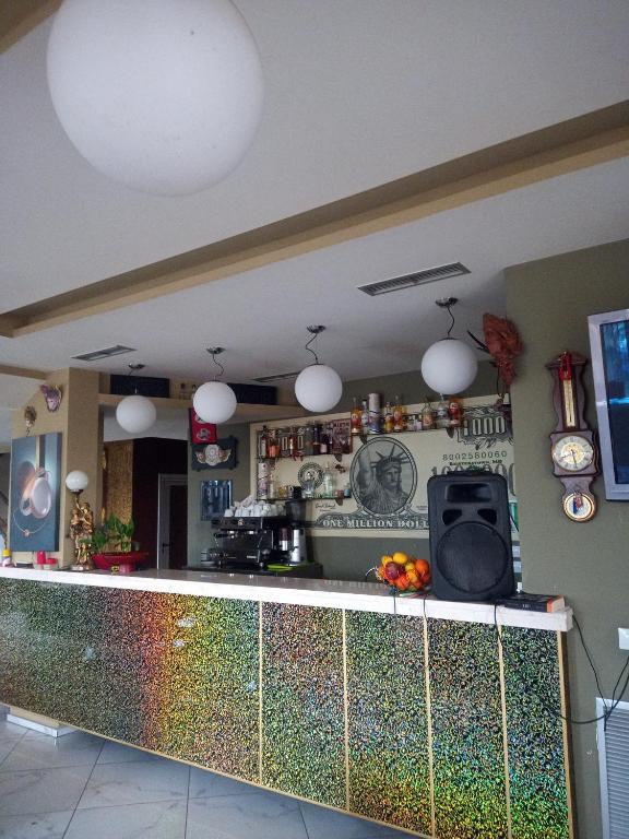 Kuchyň nebo kuchyňský kout v ubytování Prince Hotel Fier
